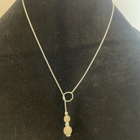 Elegant Silver Double Mesh Ball Lariat Necklace stamped 925 Silver - Picture 3 of 10